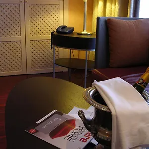 colosseo-studio-suites.it-romehotels.com/