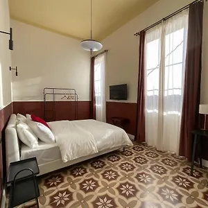 Couette-café Maison Ines Luxury, Messine